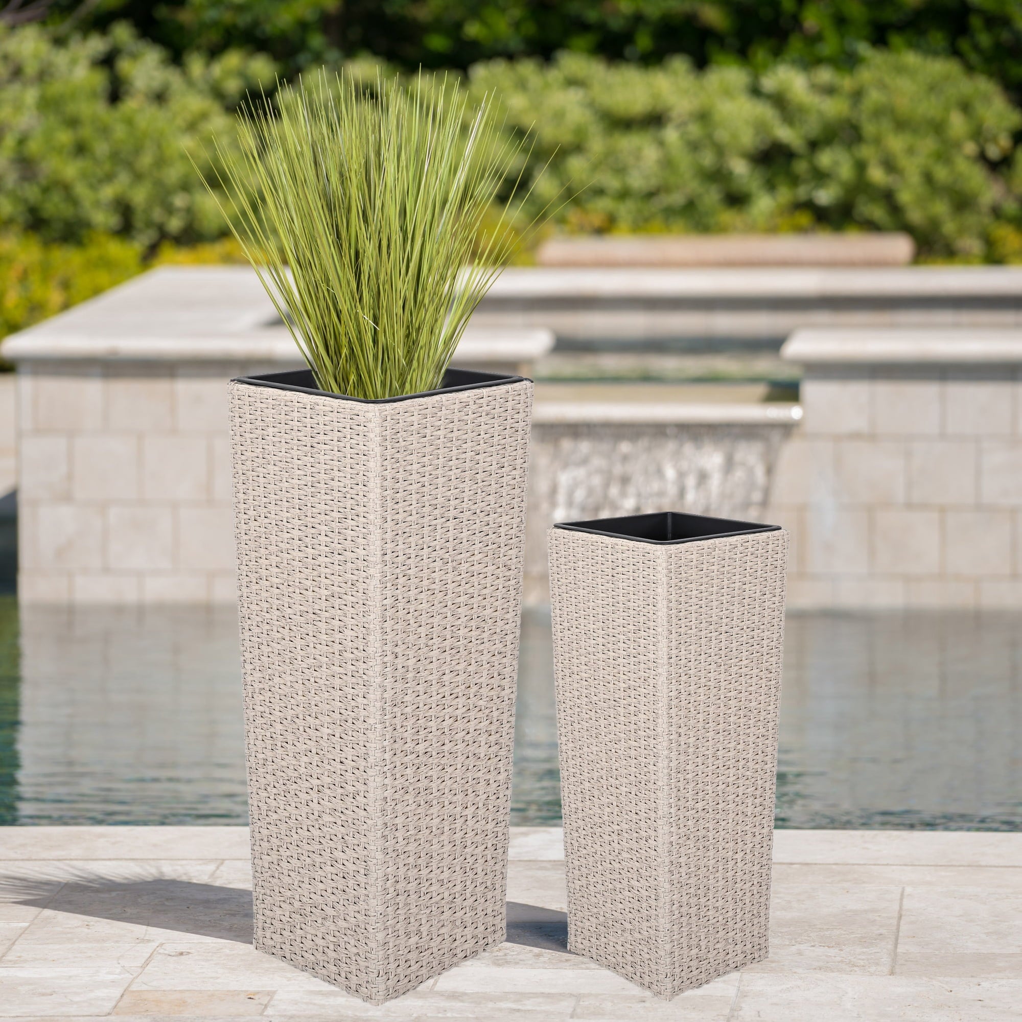VORENE Outdoor PE Wicker Flower Pots, 2-Pcs Set, Beige